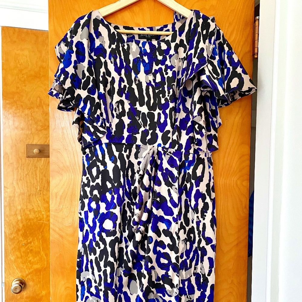 Julie Dillon Flutter Sleeve Leopard Print Cocktail Dress - 8